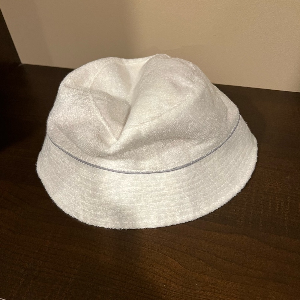 Nike White Bucket Hat - Picture 3 of 4